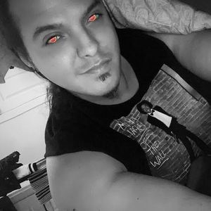 Meet your Posher, Riqi